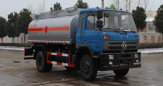 東風(fēng)153油罐車圖片 東風(fēng)153油罐車圖片