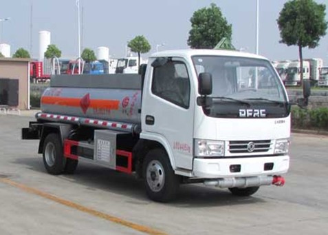 2.4方東風(fēng)小多利卡藍(lán)牌加油車(chē)圖片 2.4方東風(fēng)小多利卡藍(lán)牌加油車(chē)圖片