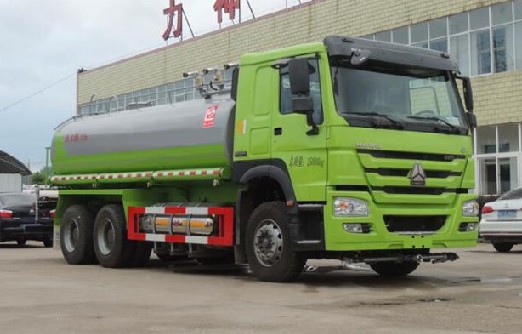 ����������Ȼ��18����ˮ܇