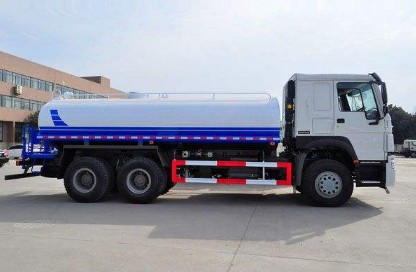 ��������18����ˮ܇