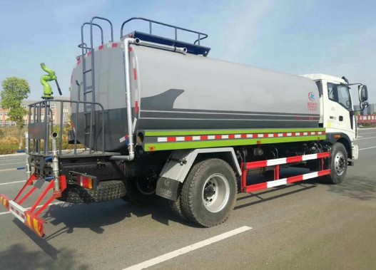 ��������15����ˮ܇