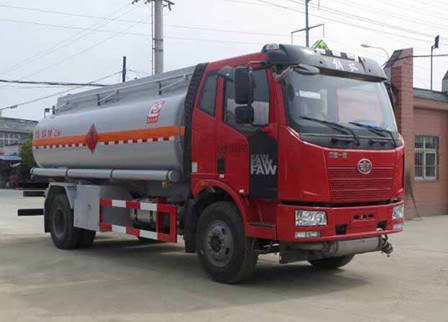 解放J6單橋油罐車圖片 解放J6單橋油罐車圖片