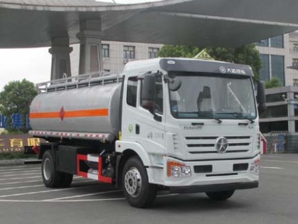 大運10噸運油車圖片 大運10噸運油車圖片