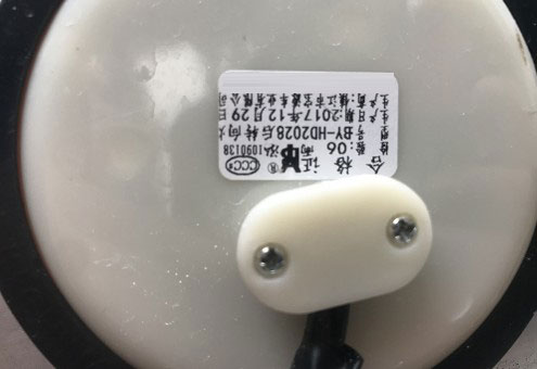 �X�Ͻ��͹�܇��(li��n)LED��β��