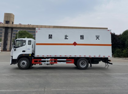 ����6.8�׸���W���W�R��3���ȼҺ�w��ʽ�\ݔ܇