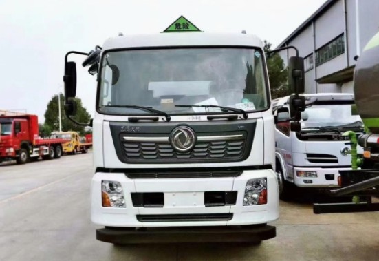 ��(gu��)���|�L(f��ng)���\С���S�͹�܇_��(gu��)���|�L(f��ng)���\ǰ�ĺ����͹�܇