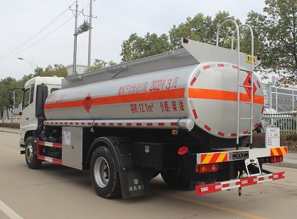 國六東風天錦10噸油罐車圖片 國六東風天錦10噸油罐車圖片