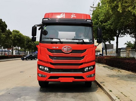 國(guó)六解放捍威前四后六普通液體運(yùn)輸車(chē)圖片 國(guó)六解放捍威前四后六普通液體運(yùn)輸車(chē)圖片