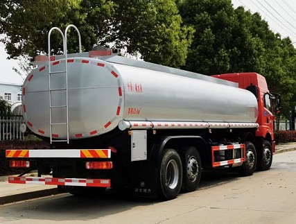 國(guó)六解放捍威前四后六普通液體運(yùn)輸車(chē)圖片 國(guó)六解放捍威前四后六普通液體運(yùn)輸車(chē)圖片