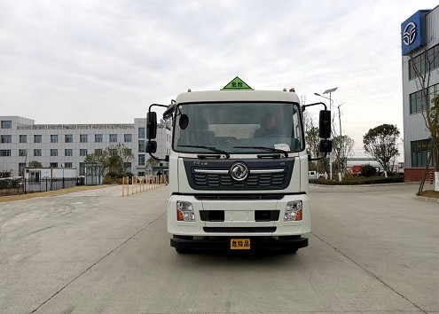 力神國六東風(fēng)天錦飛機(jī)加油車多方位圖片 力神國六東風(fēng)天錦飛機(jī)加油車多方位圖片