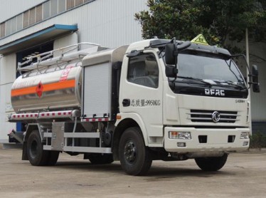 東風(fēng)多利卡飛機(jī)加油車 東風(fēng)多利卡飛機(jī)加油車