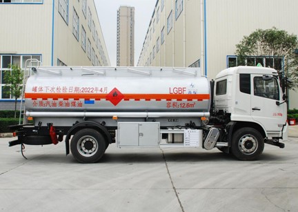 國(guó)六東風(fēng)天錦12.6方加油車 國(guó)六東風(fēng)天錦12.6方加油車