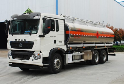 國六重汽豪沃24方運(yùn)油車 國六重汽豪沃24方運(yùn)油車