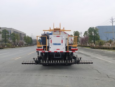4.2立方智能型瀝青灑布車 4.2立方智能型瀝青灑布車