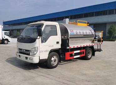 3.7立方福田藍牌普通型瀝青灑布車 3.7立方福田藍牌普通型瀝青灑布車