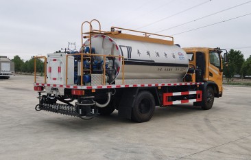 6.5噸東風(fēng)華神T3普通型瀝青灑布車 6.5噸東風(fēng)華神T3普通型瀝青灑布車