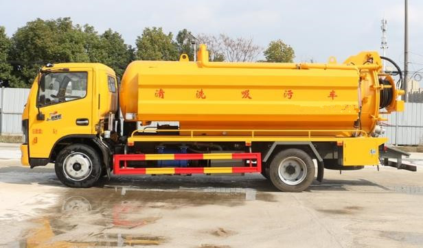 東風多利卡8.5方清洗吸污車 東風多利卡8.5方清洗吸污車