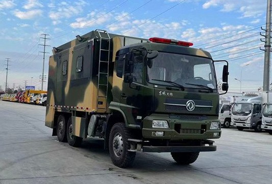 東風(fēng)天錦六驅(qū)越野餐車 東風(fēng)天錦六驅(qū)越野餐車