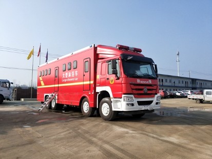 重汽豪沃前四后八大型淋浴車(chē) 重汽豪沃前四后八大型淋浴車(chē)