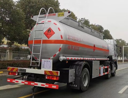 解放JK6前四后四20方易燃液體罐式運(yùn)輸車(chē)_潤(rùn)知星牌SCS5264GRYCA6型易燃液體罐式運(yùn)輸車(chē) 解放JK6前四后四20方易燃液體罐式運(yùn)輸車(chē)_潤(rùn)知星牌SCS5264GRYCA6型易燃液體罐式運(yùn)輸車(chē)