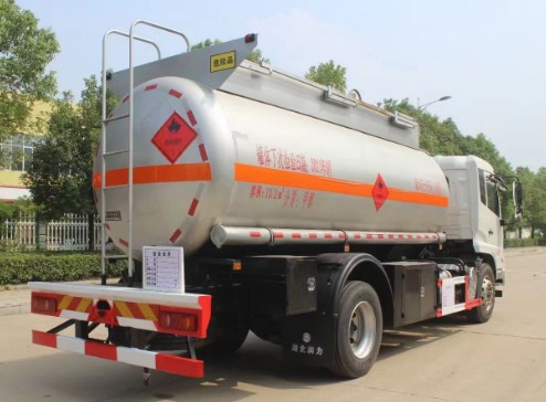 東風(fēng)天錦單橋13.2方易燃液體罐式運(yùn)輸車_潤知星牌SCS5181GRYDFH6型易燃液體罐式運(yùn)輸車 東風(fēng)天錦單橋13.2方易燃液體罐式運(yùn)輸車_潤知星牌SCS5181GRYDFH6型易燃液體罐式運(yùn)輸車