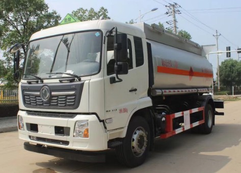 東風(fēng)天錦單橋13.2方易燃液體罐式運(yùn)輸車_潤知星牌SCS5181GRYDFH6型易燃液體罐式運(yùn)輸車 東風(fēng)天錦單橋13.2方易燃液體罐式運(yùn)輸車_潤知星牌SCS5181GRYDFH6型易燃液體罐式運(yùn)輸車