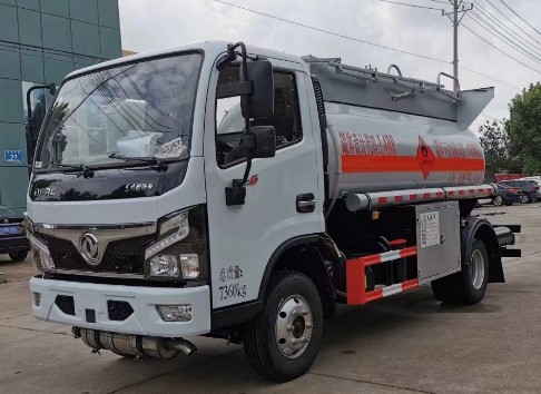 東風(fēng)小多利卡4.6方易燃液體罐式運(yùn)輸車_潤(rùn)知星牌SCS5070GRYEQ6型易燃液體罐式運(yùn)輸車 東風(fēng)小多利卡4.6方易燃液體罐式運(yùn)輸車_潤(rùn)知星牌SCS5070GRYEQ6型易燃液體罐式運(yùn)輸車