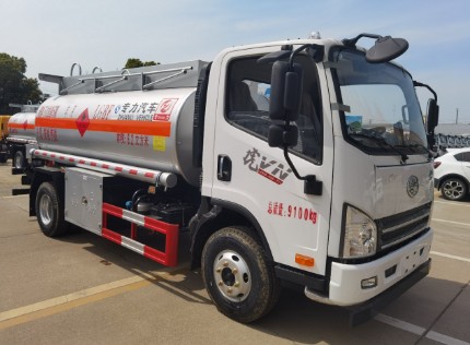 解放5噸流動(dòng)加油車(chē)_專(zhuān)力牌ZLC5090GJYCC6型加油車(chē) 解放5噸流動(dòng)加油車(chē)_專(zhuān)力牌ZLC5090GJYCC6型加油車(chē)