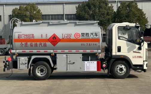 重汽豪沃7.5方加油車_楚勝牌CSC5097GJYZ6型加油車 重汽豪沃7.5方加油車_楚勝牌CSC5097GJYZ6型加油車